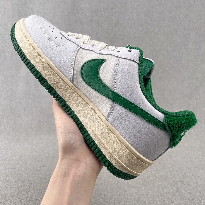 Air Force 1 ’07 L***V8 For Michigan State Fans