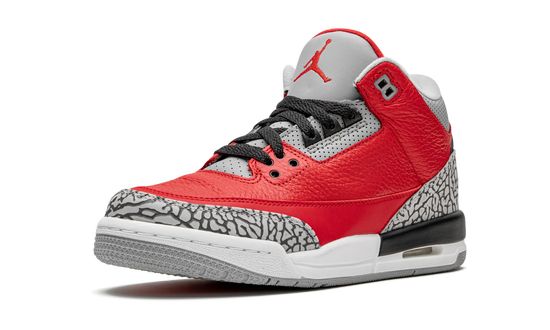 Air Jordans 3 Retro ‘Red Cement’ CT8532-104